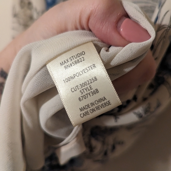 Max Studio ruffled collar blouse - Picture 3 of 3